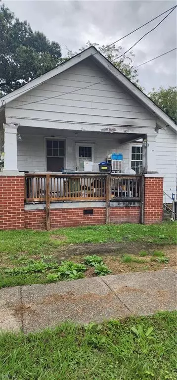 1715 Richmond Ave, Portsmouth, VA 23704