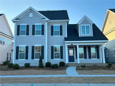 2208 Sanibel Ln, Chesapeake, VA 23321