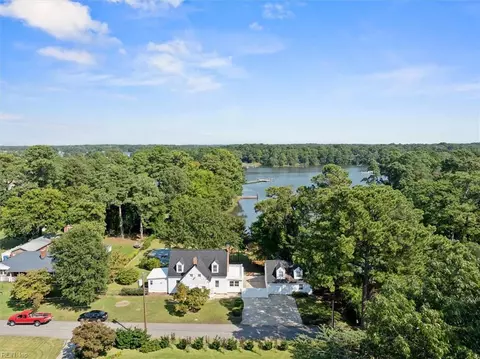 View/Area - 340 Kemp Ln E, Chesapeake, VA 23325 photo 5 of 7