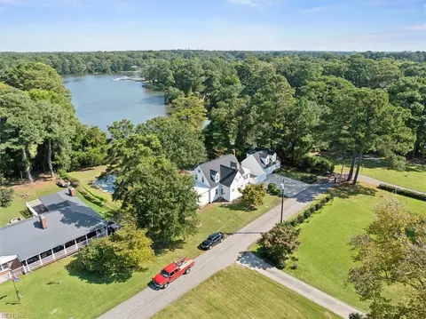 View/Area - 340 Kemp Ln E, Chesapeake, VA 23325 photo 4 of 7