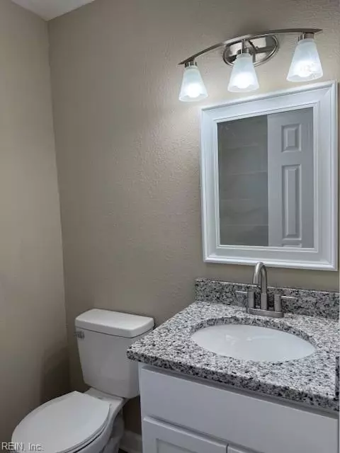 727 Childs Ave, Hampton, VA 23661 photo 4