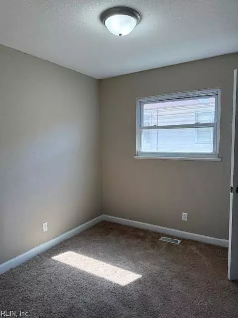727 Childs Ave, Hampton, VA 23661 photo 6