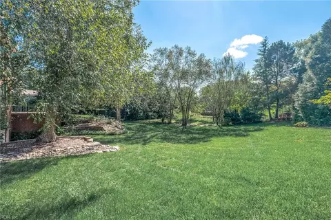 Exterior - 100 Lochview, Smithfield, VA 23430 photo 5 of 7
