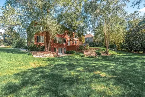 Exterior - 100 Lochview, Smithfield, VA 23430 photo 7 of 7