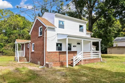 225 Pocahontas Ave, Franklin, VA 23851