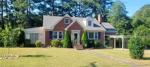 4521 Duke Dr, Portsmouth, VA 23703