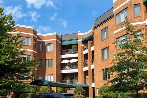 1102 Botetourt Gdns #B2, Norfolk, VA 23507