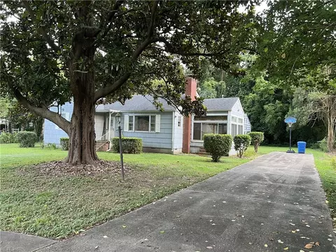 1121 Windsor Rd, Virginia Beach, VA 23451