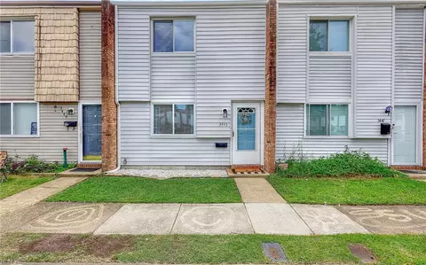 3445 Crimson Holly Ln, Virginia Beach, VA 23453