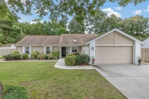1261 Paramore Dr, Virginia Beach, VA 23454