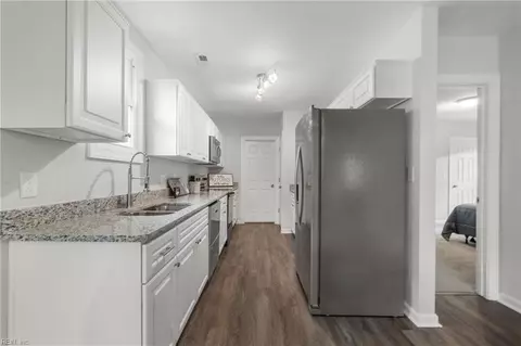 Entry Way - 382 Wheeler Ave, Hampton, VA 23661 photo 1 of 1