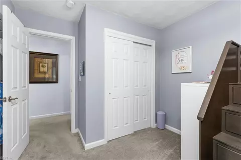 Entry Way - 2010 Paramont Ave, Chesapeake, VA 23320 photo 2 of 2