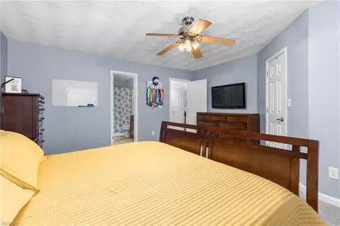 Bedroom - 2010 Paramont Ave, Chesapeake, VA 23320 photo 2 of 4