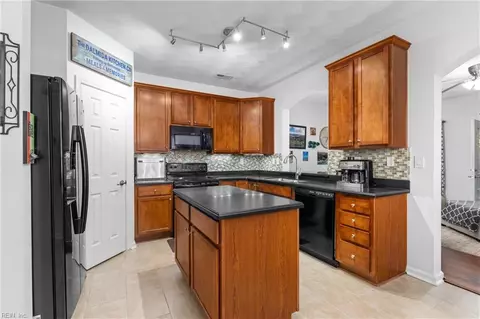 Kitchen - 2010 Paramont Ave, Chesapeake, VA 23320 photo 1 of 3