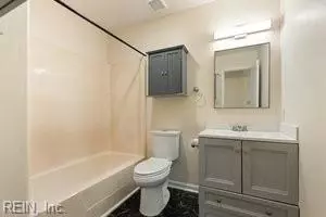 121 Glascow Way, Hampton, VA 23669 photo 12