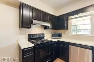 121 Glascow Way, Hampton, VA 23669 photo 10