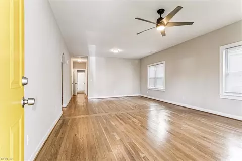 Living - 613 Pocahontas Pl, Hampton, VA 23661 photo 1 of 5