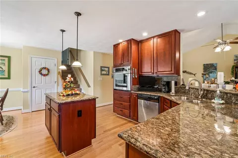 905 N High St, Franklin, VA 23851 photo 17