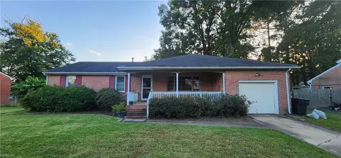 4032 Summerset Dr, Portsmouth, VA 23703