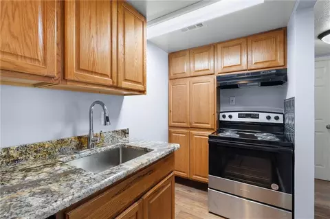 30 Pacific Dr #1, Hampton, VA 23666