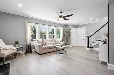 217 Raleigh Ave, Hampton, VA 23661 photo 4