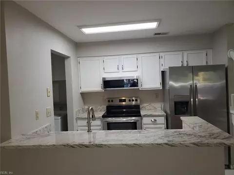 Kitchen - 1305 Eagles Trace Path #B, Chesapeake, VA 23320 photo 1 of 5