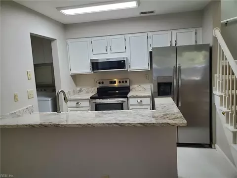 Kitchen - 1305 Eagles Trace Path #B, Chesapeake, VA 23320 photo 5 of 5