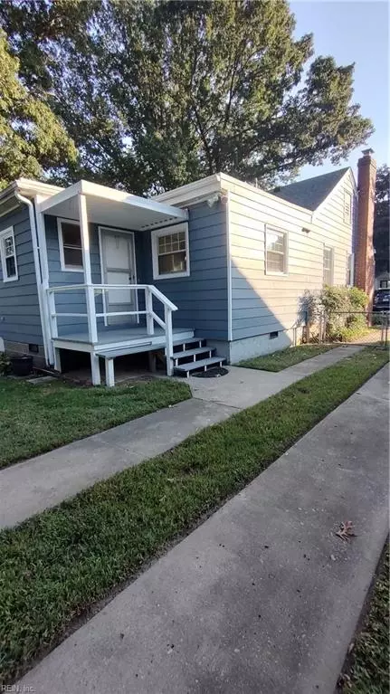 Exterior - 24 Sinclair Rd, Hampton, VA 23669 photo 3 of 11