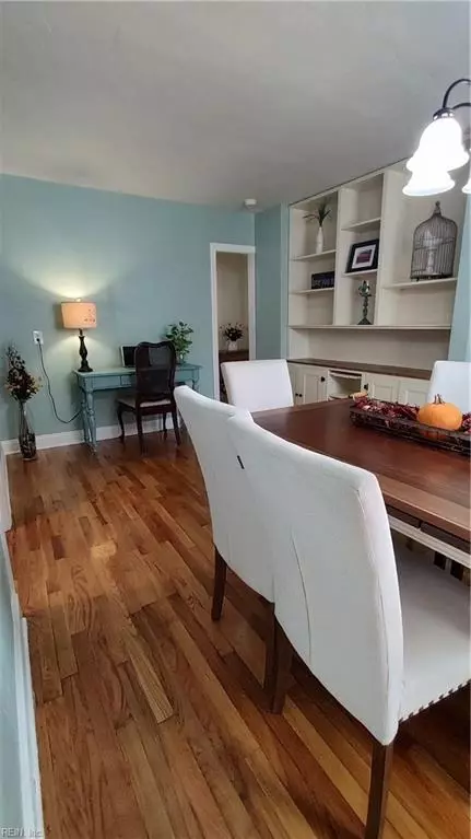 Dining - 24 Sinclair Rd, Hampton, VA 23669 photo 2 of 2