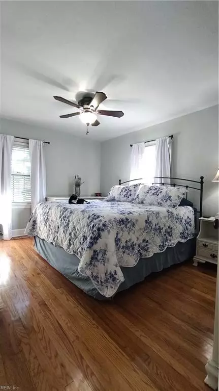Bedroom - 24 Sinclair Rd, Hampton, VA 23669 photo 1 of 4