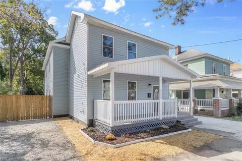 207 Central Ave, Suffolk, VA 23434 photo 3
