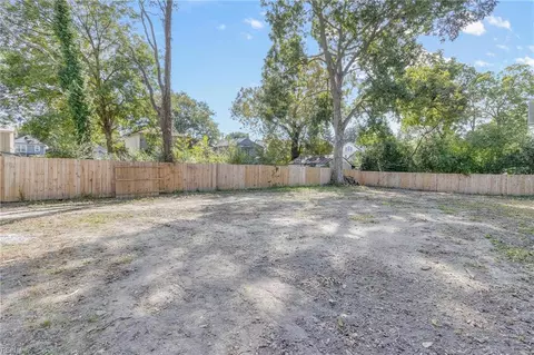 207 Central Ave, Suffolk, VA 23434 photo 33