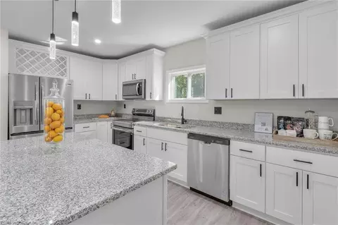 207 Central Ave, Suffolk, VA 23434 photo 15