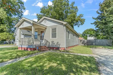 2512 Druid Cir, Norfolk, VA 23504