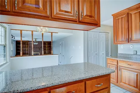 1 Sandpiper Ct, Hampton, VA 23669 photo 14