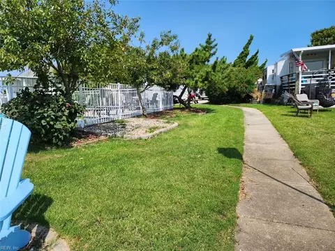 3665 Sandpiper Rd #68, Virginia Beach, VA 23456