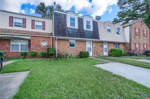 5643 Dodington Ct, Virginia Beach, VA 23462 photo 2