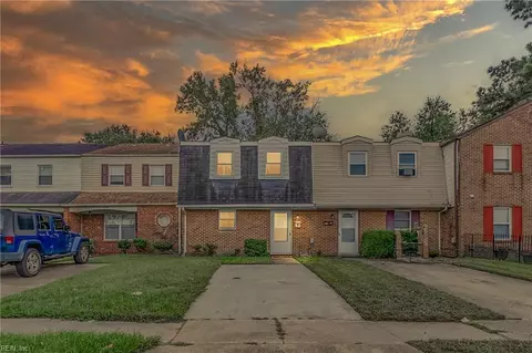 5643 Dodington Ct, Virginia Beach, VA 23462