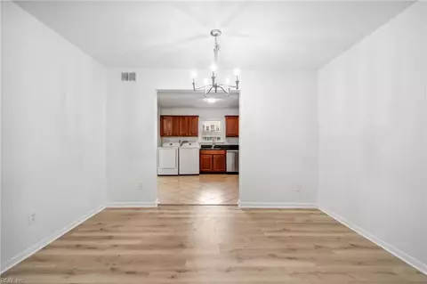 5643 Dodington Ct, Virginia Beach, VA 23462 photo 13