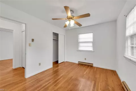 4 Scott Dr, Hampton, VA 23661 photo 23