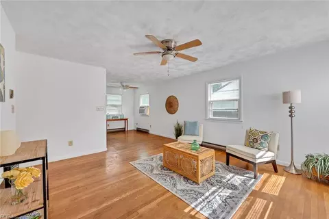 4 Scott Dr, Hampton, VA 23661 photo 5