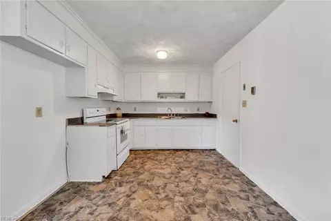 4 Scott Dr, Hampton, VA 23661 photo 11