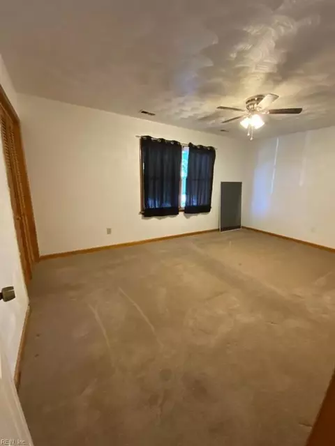117 E County St, Hampton, VA 23663 photo 6