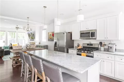 1205 Dare Rd, Yorktown, VA 23692