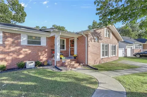 212 Ottawa Rd E, Virginia Beach, VA 23462