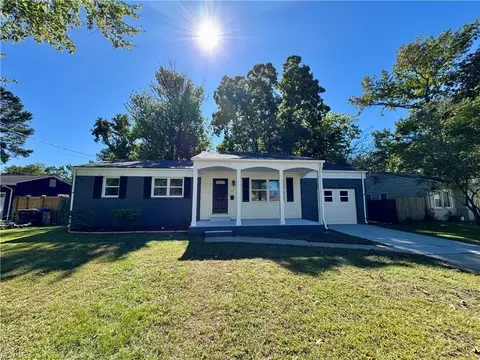 3321 Woodsman Ln, Virginia Beach, VA 23452