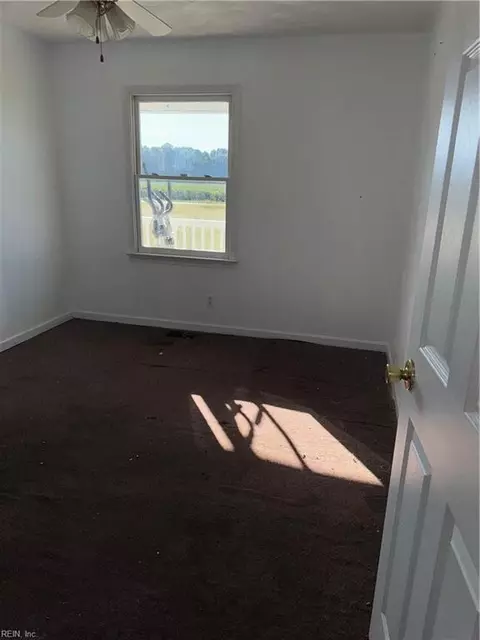 Bedroom - 21311 Barrow Rd, Capron, VA 23829 photo 3 of 3