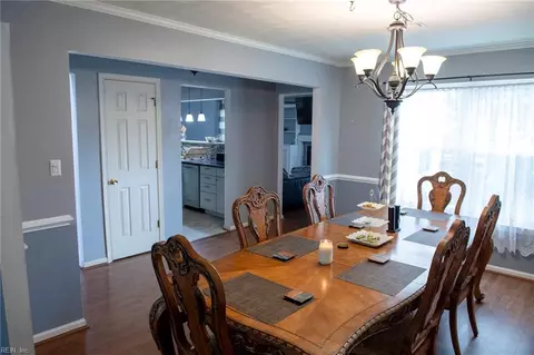 824 Mccrae Dr, Newport News, VA 23608