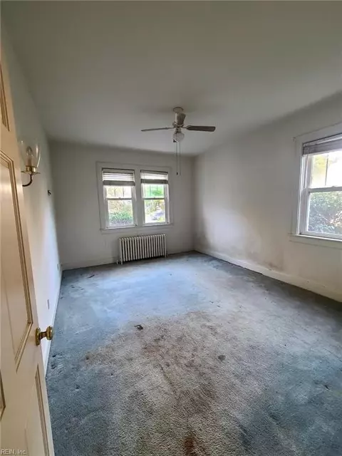 Bedroom - 116 Apple Ave, Hampton, VA 23661 photo 1 of 3