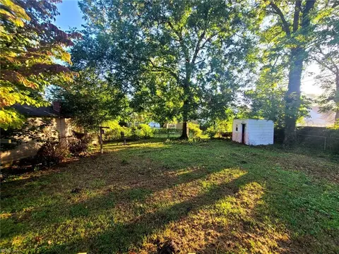 Exterior - 116 Apple Ave, Hampton, VA 23661 photo 3 of 3